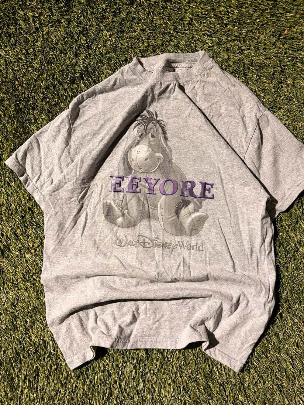 Vintage 1990s Walt Disney World Eeyore Graphic T-Shirt Gray